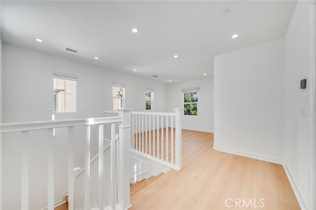 Building Photo - 64 Meander