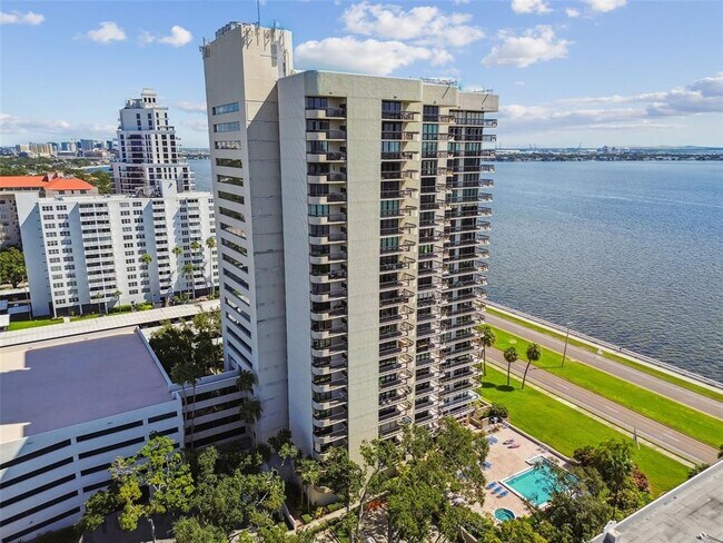 Primary Photo - 2413 Bayshore Blvd