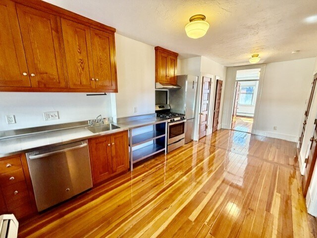 Building Photo - 9 Thacher Ct