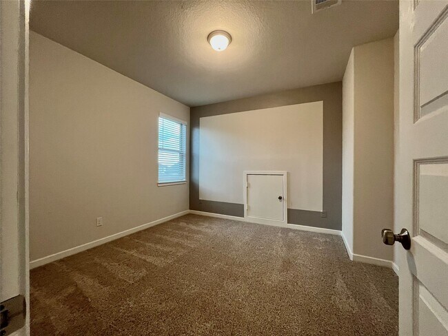 Building Photo - 23707 Montclair Forest Trl