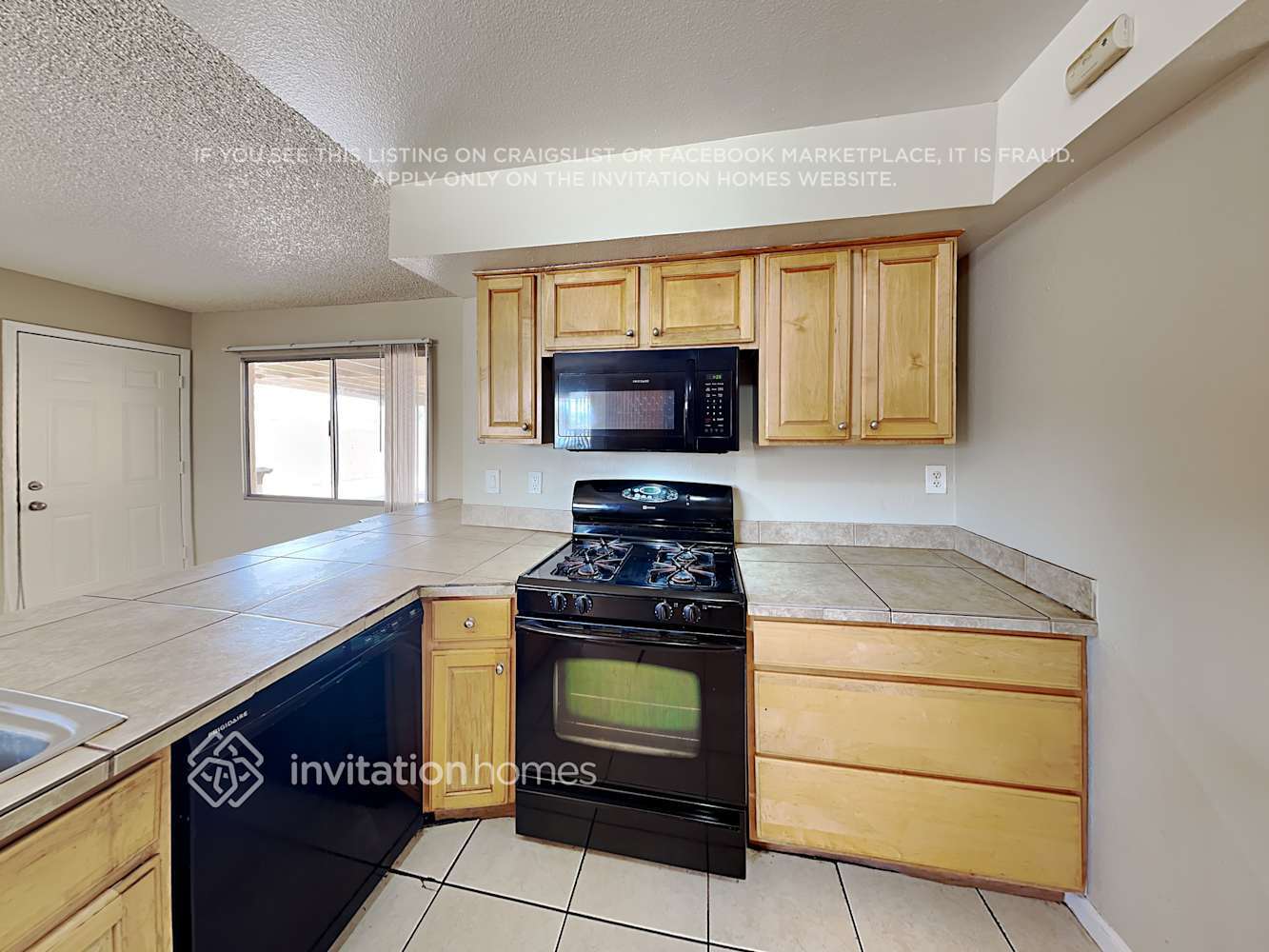 Building Photo - 4630 W Marshall Ave