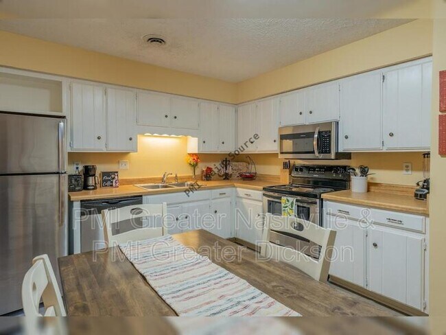 Building Photo - 309 Timberway Cir