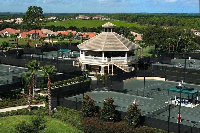 Building Photo - 482 W Fenway Dr