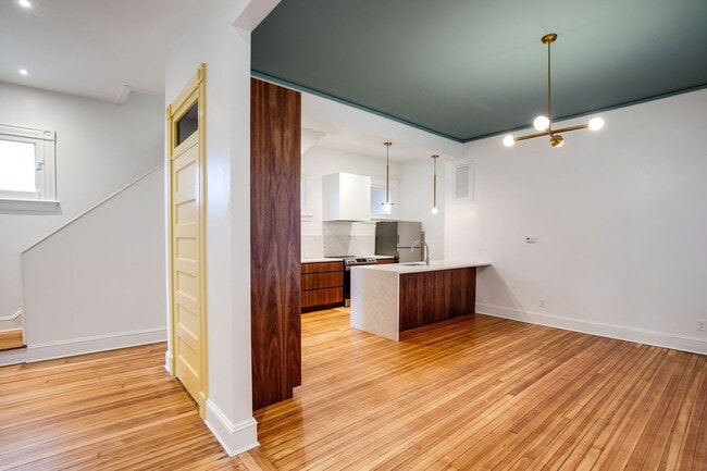 Building Photo - 2620 Hanover Ave