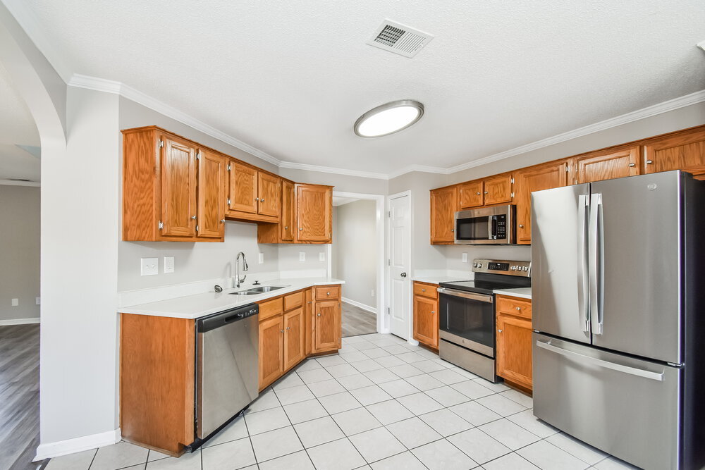 Building Photo - 1337 Pendulum Dr N