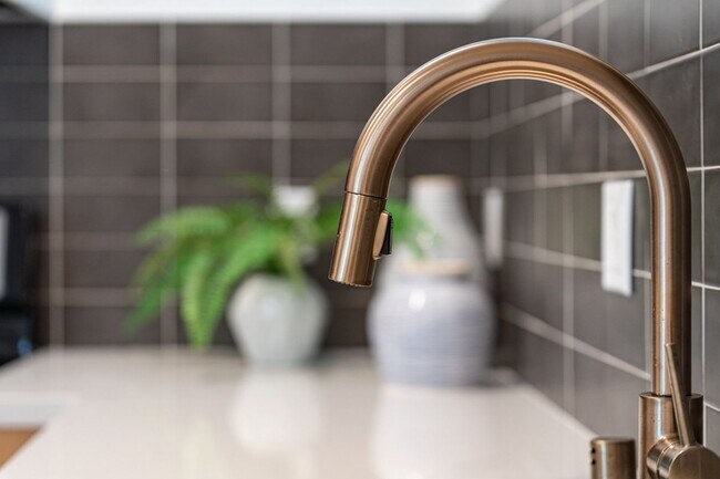 Interior Photo - 3305-3309 Primera Ave