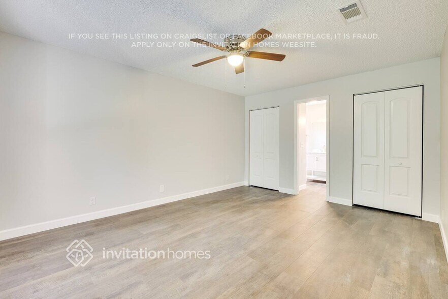 Building Photo - 6241 Cranberry Ln E