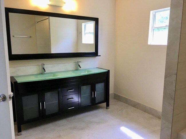 Building Photo - 7618 Winged Foot Dr