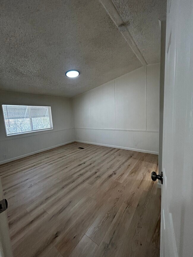 Building Photo - 1790 E Timberline Way