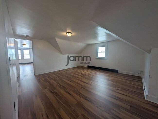 Building Photo - 10711 Joan Ave