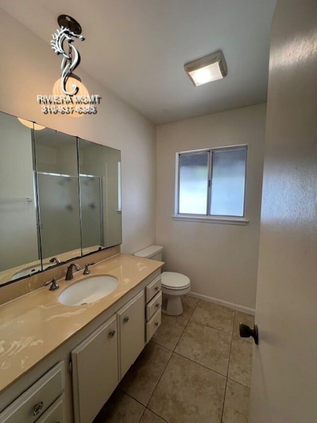 Building Photo - 5 bedroom 4 bath in Rancho Palos Verdes