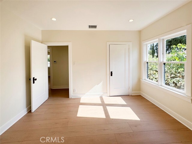 Building Photo - 119 S Alta Vista Ave