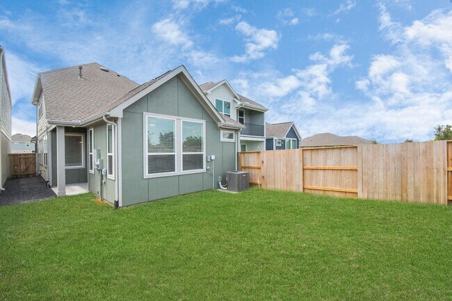 Building Photo - 4911 Perennial Ct