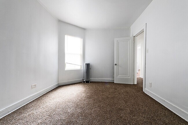 Building Photo - 12000 S Eggleston Ave 437-39 W 120th Chicago, IL 60628