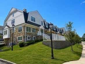 Building Photo - 5 A Foley Pl