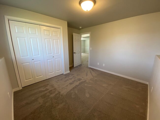 Building Photo - Beautiful 4 Bedroom Home by Brooks Harbor ...