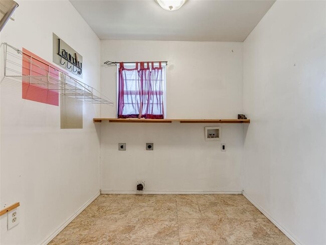 Building Photo - 125 Beard Dr