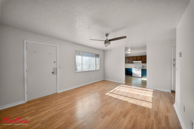 Building Photo - Adorable 2 Bedroom Cedar City Townhome