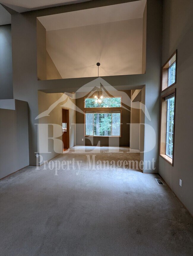 Building Photo - 7027 Killeen Pl SW