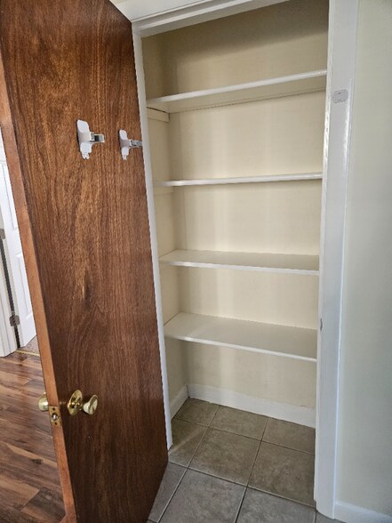 Building Photo - 60 Cottage St