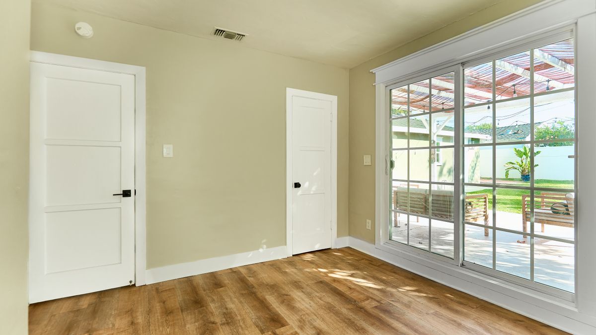 Building Photo - 621 Hewitt St