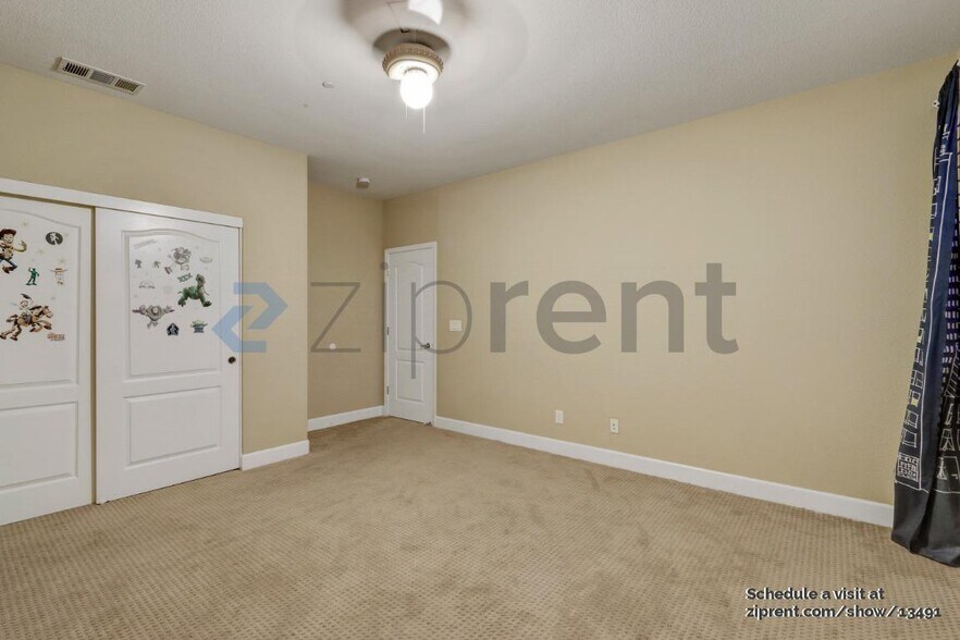 Building Photo - 308 Cantada Ct