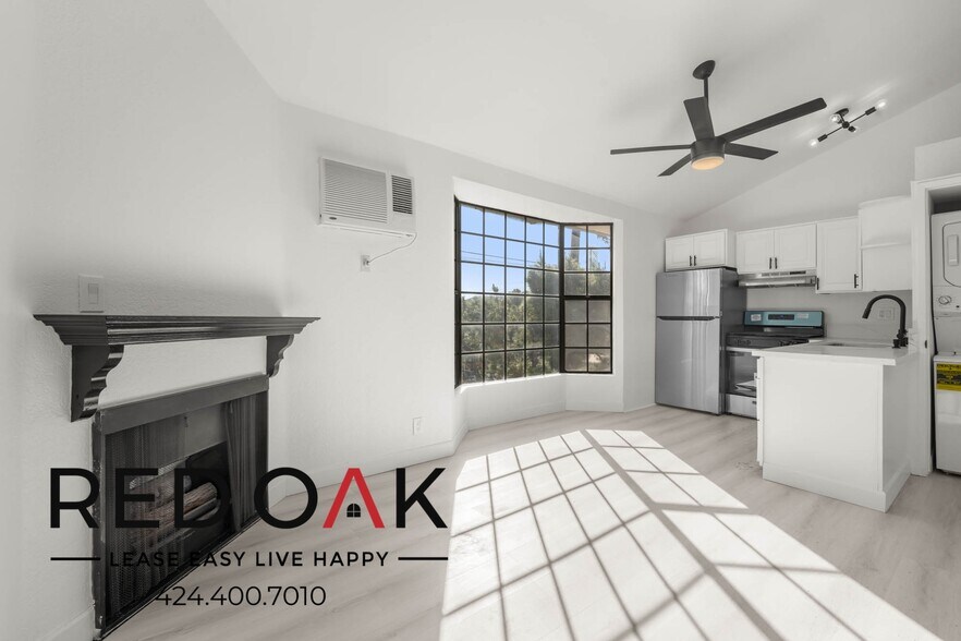 Primary Photo - 10304 Tujunga Canyon Blvd