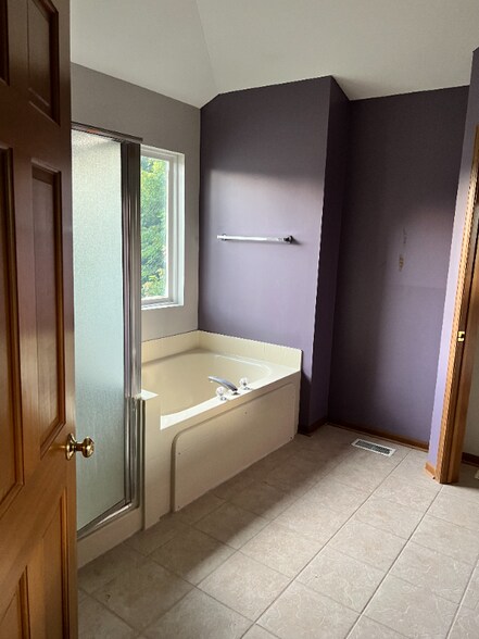 Building Photo - 443 Highplains Rd