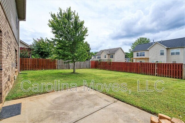 Building Photo - 836 Bayshore Ln