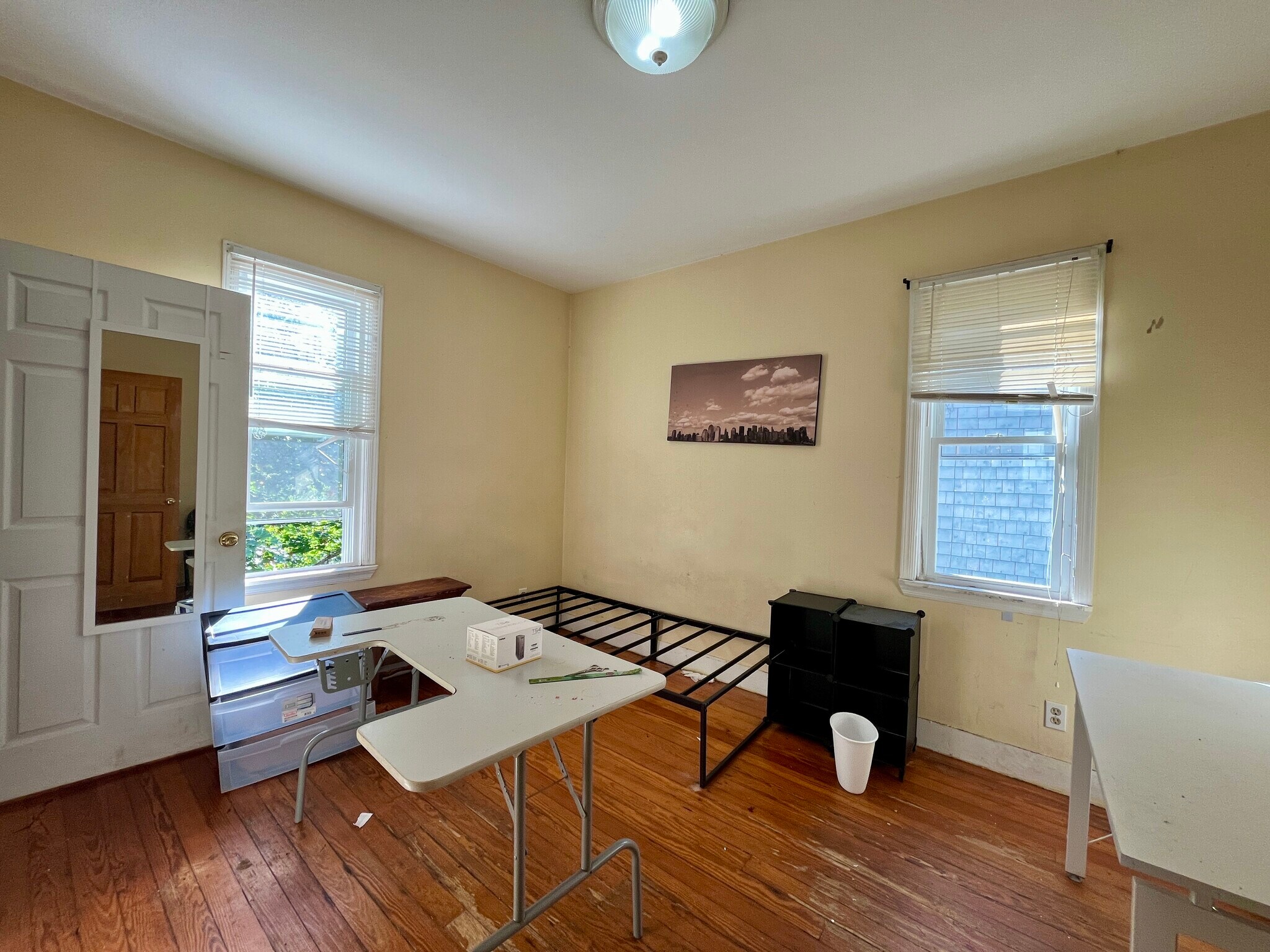 Building Photo - 49 Beech Glen St