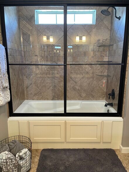 Building Photo - 3810 W Pawnee Rd