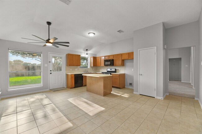 Building Photo - 16010 Cedar Gully Dr