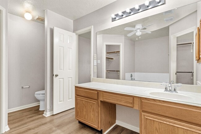 Building Photo - 32126 Annice Ln