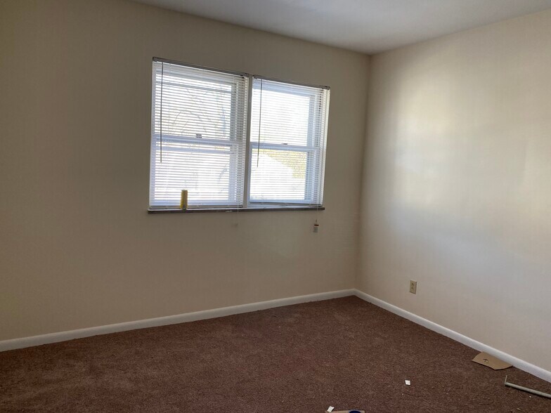 Bedroom - 411 Poplar Ave