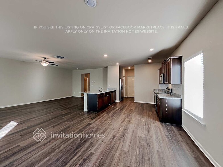Building Photo - 516 Moline Wy