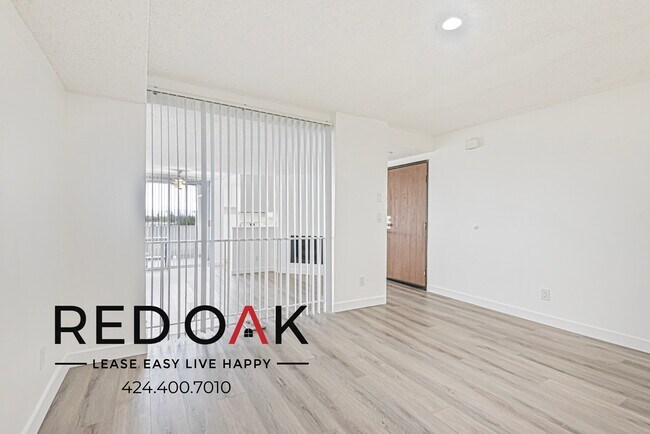 Building Photo - 8309 Cedros Ave