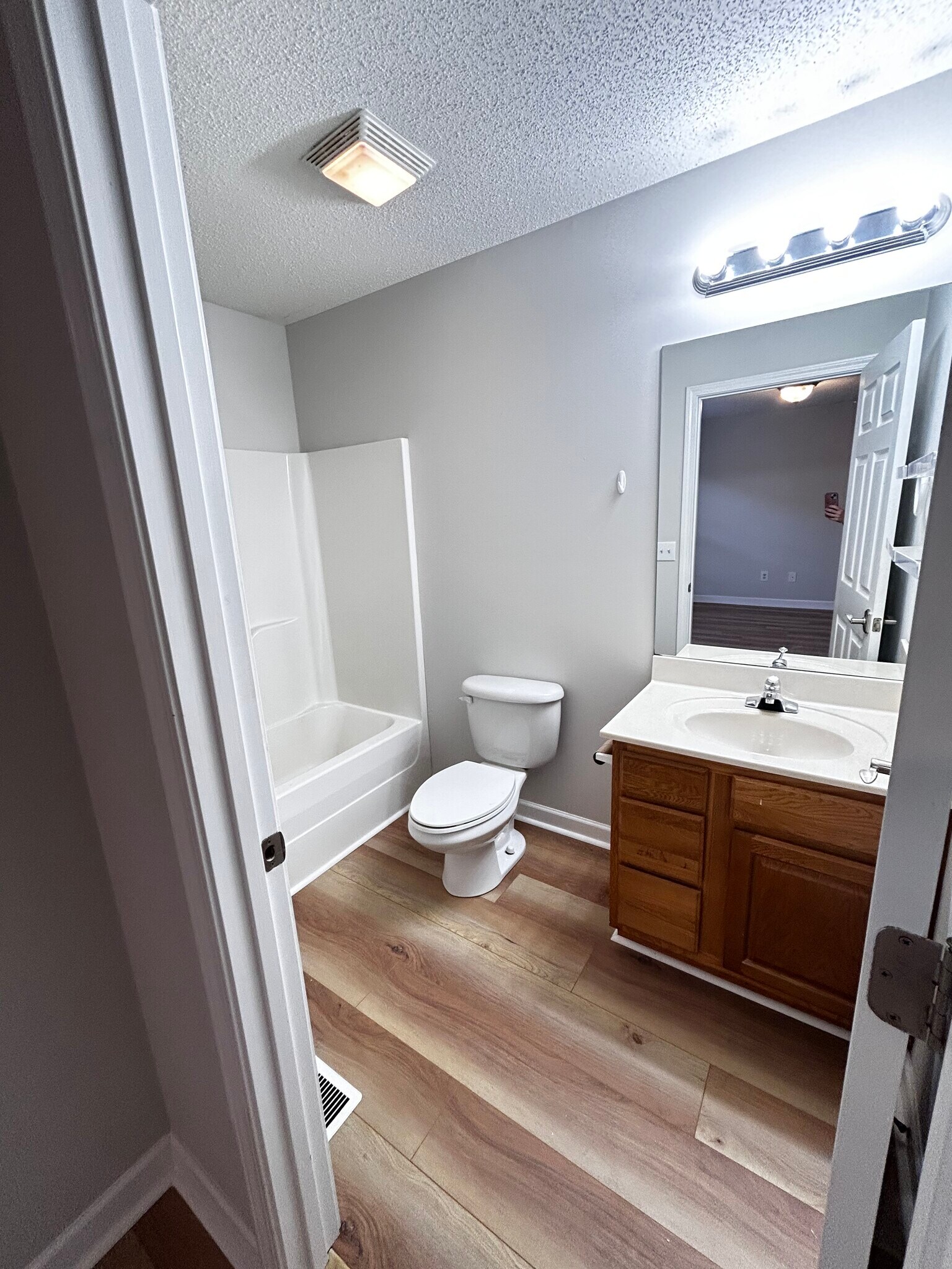 Building Photo - 563 Boring Chapel Rd