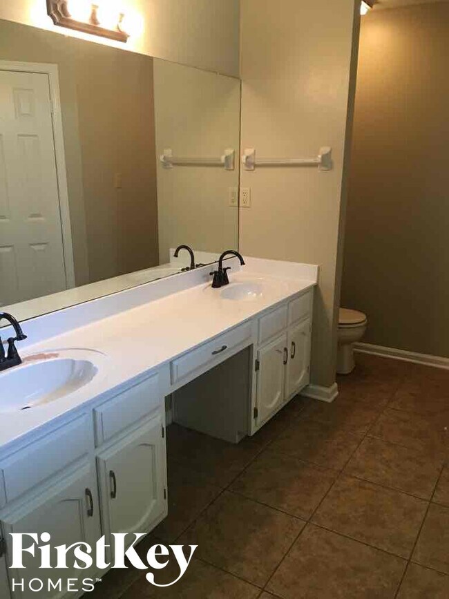 Building Photo - 5419 Autumn Brook Dr