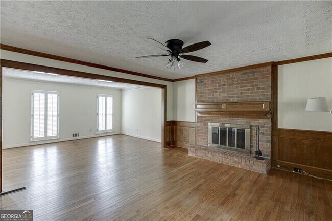 Building Photo - 766 Chesterfield Dr