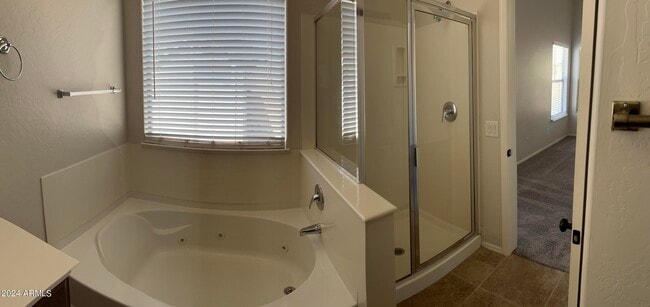 Building Photo - 352 W Gascon Rd