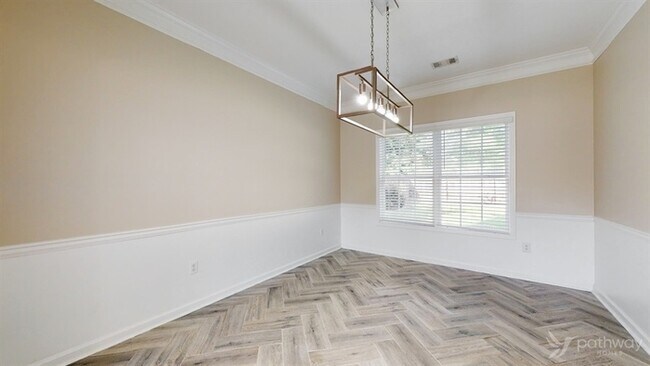 Building Photo - Move-in ready home in Loganville!