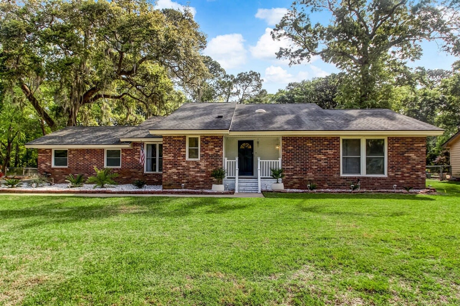 Building Photo - 314 Quarterman Dr