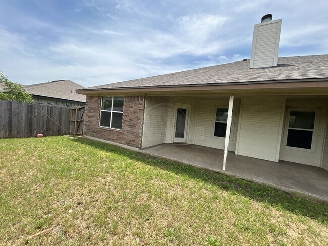 Building Photo - 5001 Morning Star Ln