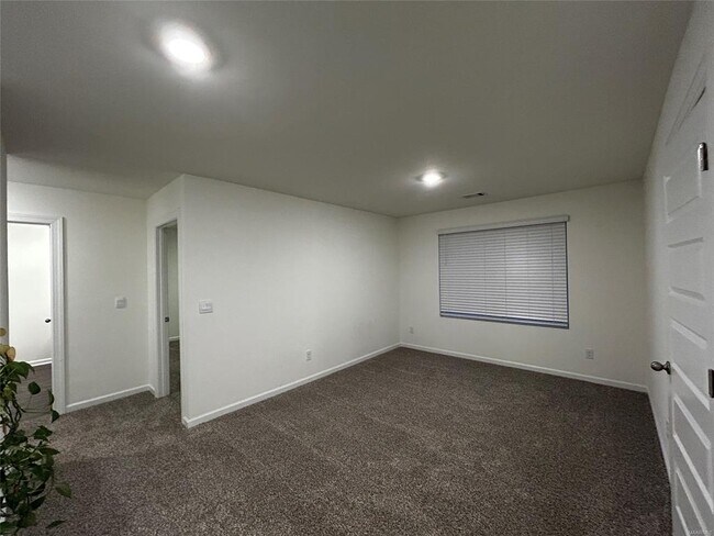 Building Photo - 5157 Sedona Dr