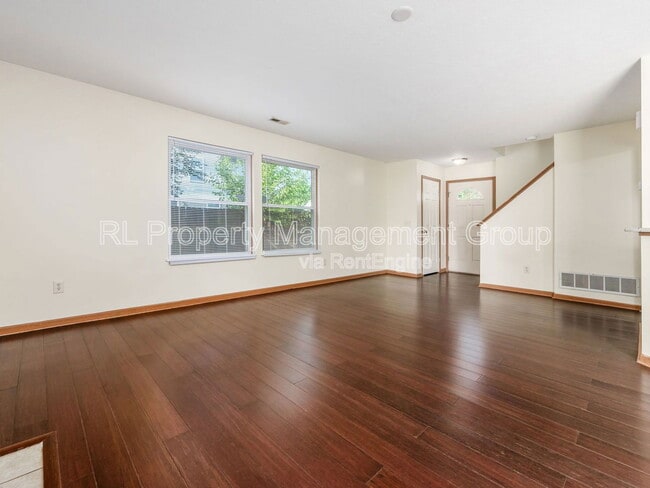 Building Photo - 3152 Thorndyke St