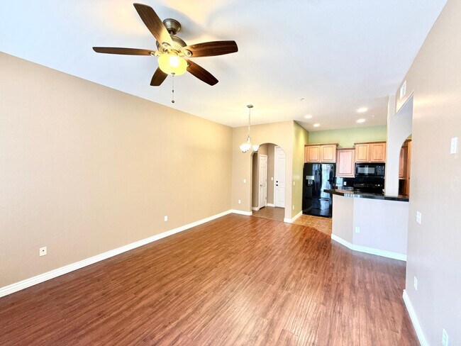 Building Photo - 14575 W Mountain View Blvd