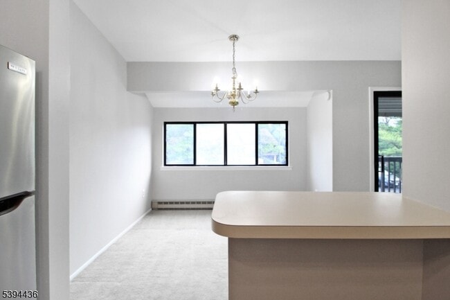 Building Photo - 70 Meadowview Dr