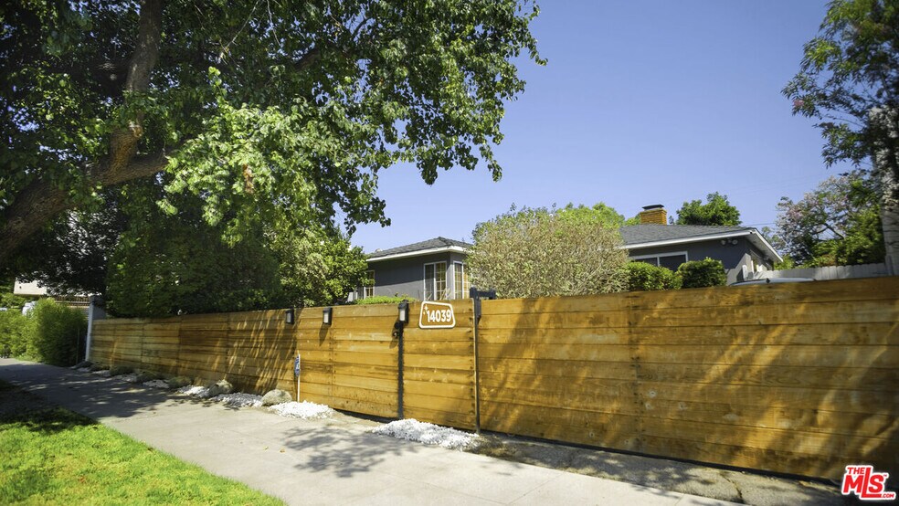 Building Photo - 14039 Gilmore St