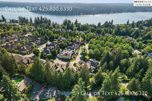 Building Photo - Luxurious 4-bedroom home in Sammamish with...