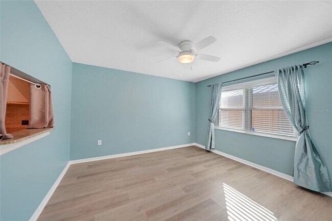 Building Photo - 240 Lewis Cir